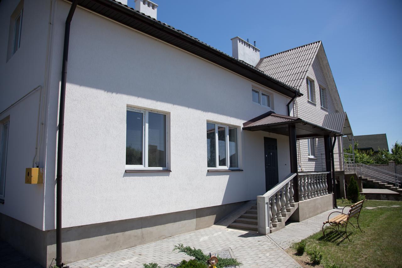 Guest House Аirport Brest Exterior foto